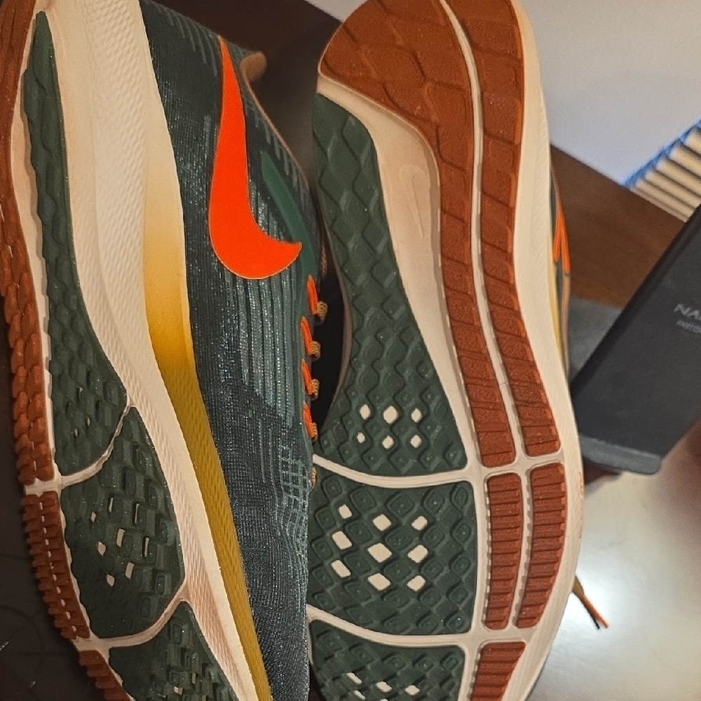 Nike Olive and Orange Running Shoes - Picture 2 of 3